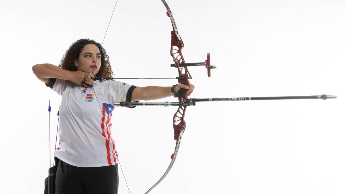 Alondra Rivera Makes History as Puerto Rico's First Female Archery