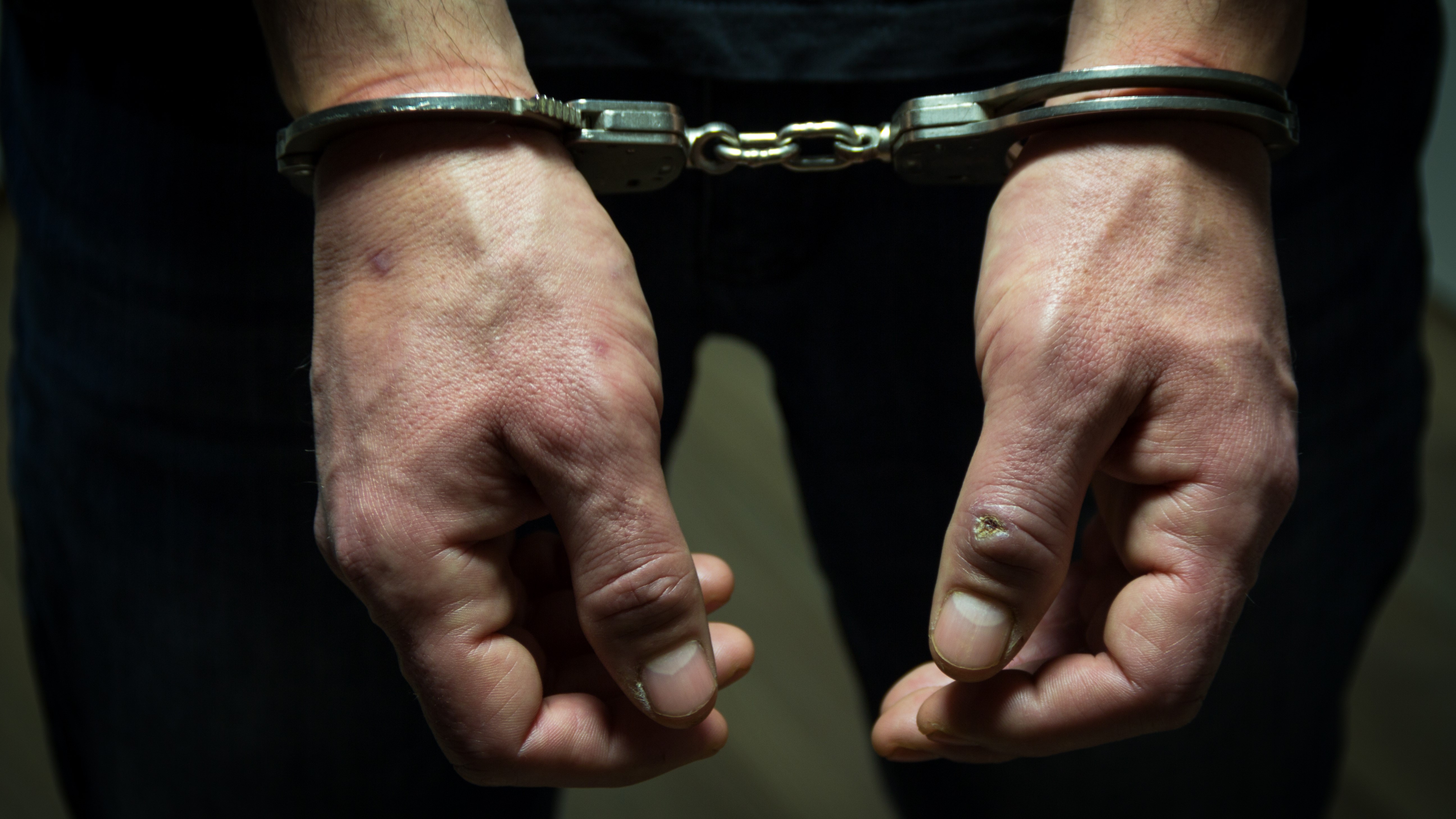 Arrestan a hombre que intentó huir tras incidente con disparos en Aibonito