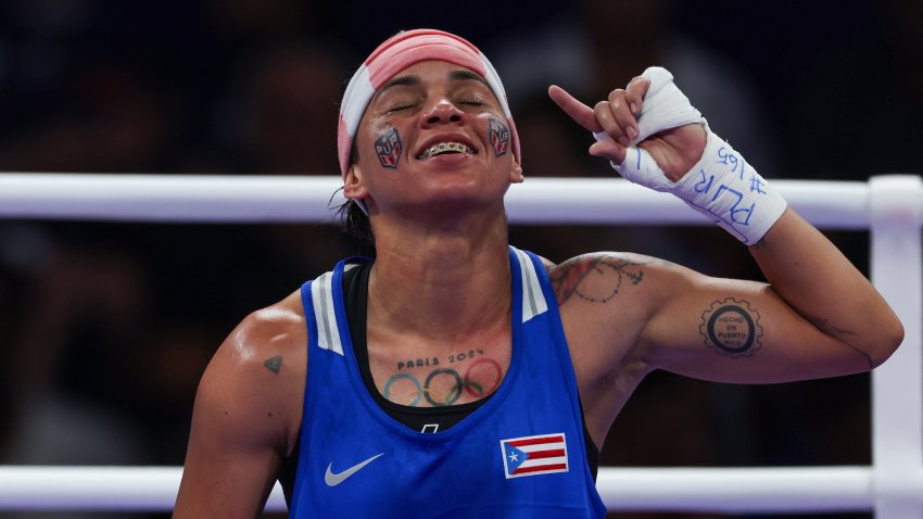 SEINE-SAINT-DENIS, PARIS, FRANCE. AUGUST 2nd: Ashleyann Lozada Motta of Puerto Rico in Celebration during the Box Women’s Round of 16 preliminaries in the Olympic Games Paris 2024, held at the Paris North Arena, in Seine-Saint-Denis, Paris, France.
(PHOTO BY VICTOR STRAFFON/STRAFFONIMAGES/MANDATORY CREDIT/EDITORIAL USE/NOT FOR SALE/NOT ARCHIVE)