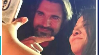 En video: el momento en que Juanes sorprende a una fan en plena calle