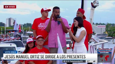 Jesús Manuel Ortiz se dirige al público en cierre de campaña