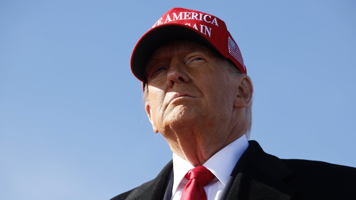 Gobierno de Trump acorta plazo para que refugiados impugnen el fin de su estatus migratorio