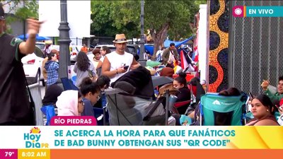 Ni la lluvia los detiene: fans de Bad Bunny se preparan para la pre-venta