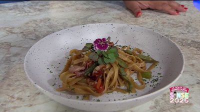 Cocina al día | Fettuccine con bacon y vegetales