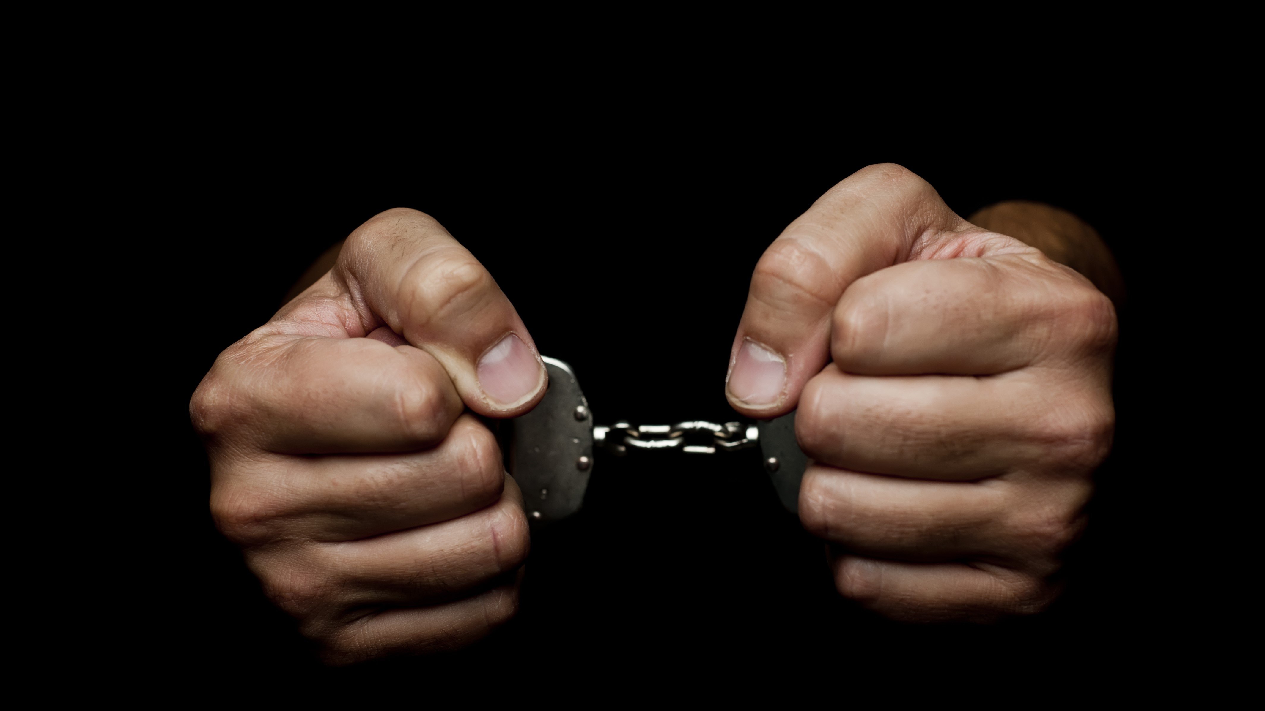 Sentencian a hombre de 75 años por "espantoso” material de pornografía infantil
