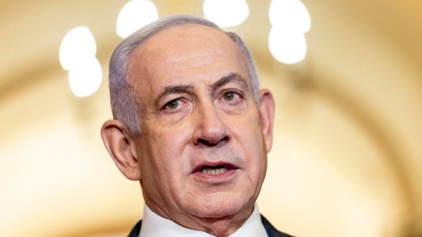 Netanyahu pide disculpas a exrehén liberado: "Lamento que nos haya llevado tanto tiempo"