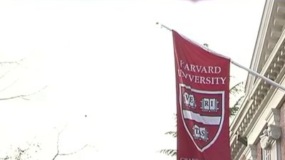Trump amenaza con eliminar exención fiscal de Harvard