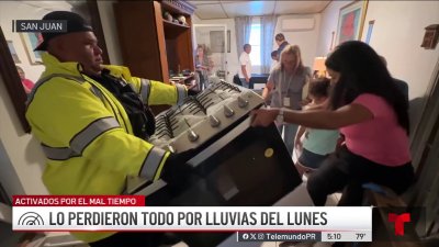 Municipio de San Juan entrega donaciones a damnificados por inundaciones