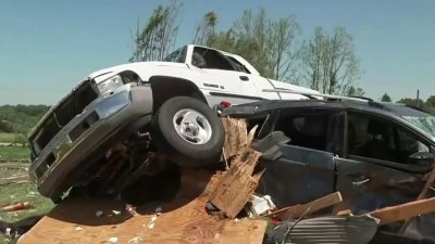 En imágenes: la devastación que dejaron tornados en tres estados del país