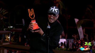 Álvaro Díaz se roba el show con el premio Rising Star en los Premios Tu Música Urbano