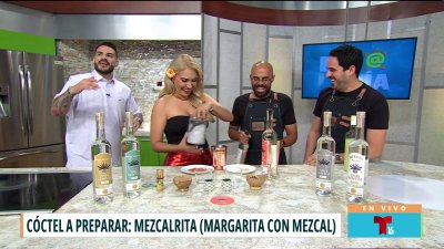 Jimena Gállego prepara rico coctel en Día a Día