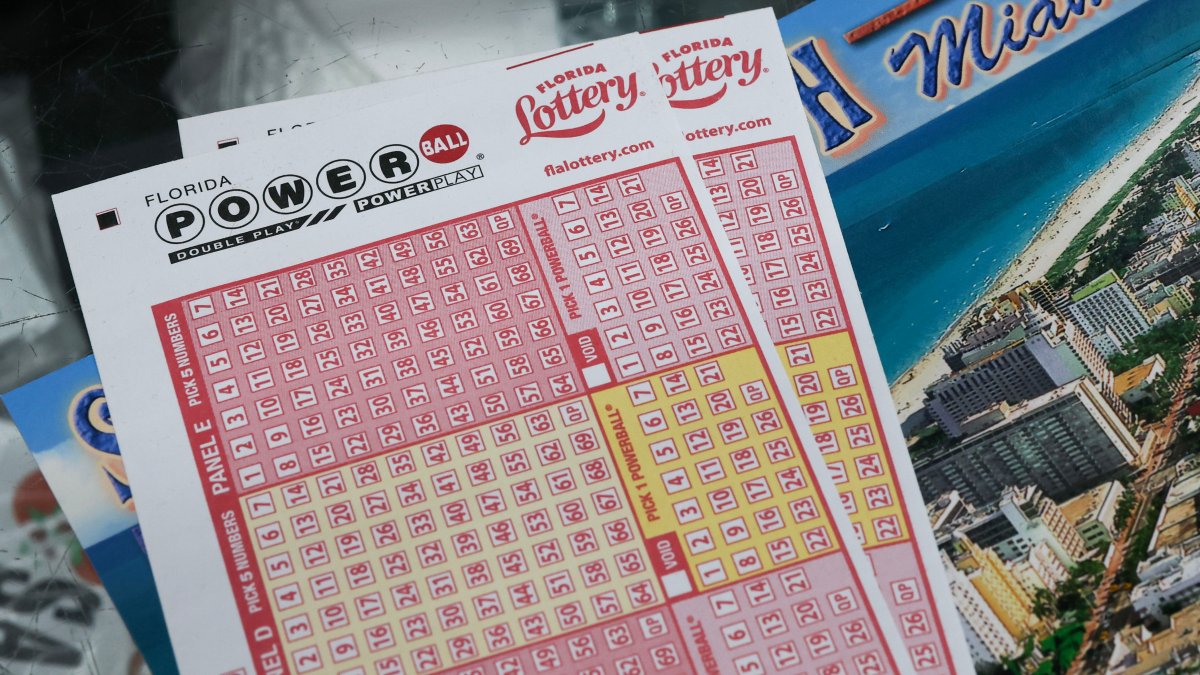Tres boletos del Powerball ganan $250,000 en Caguas, Río Grande y San Juan