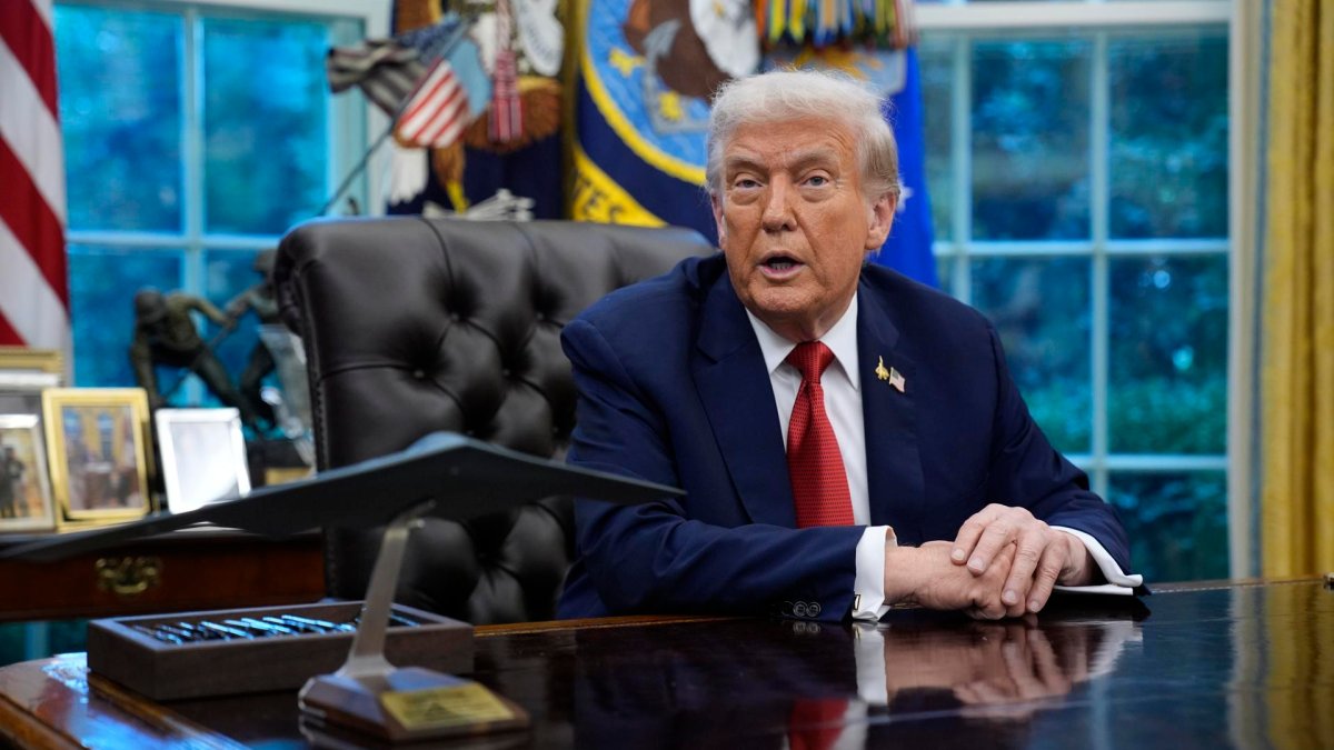Trump anuncia aranceles de hasta 200% a medicamentos genéricos importados a EE.UU.