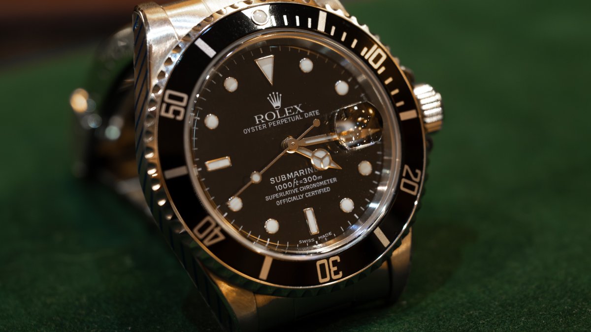Sujeto armado roba Rolex de $17,750 en tienda de The Mall of San Juan