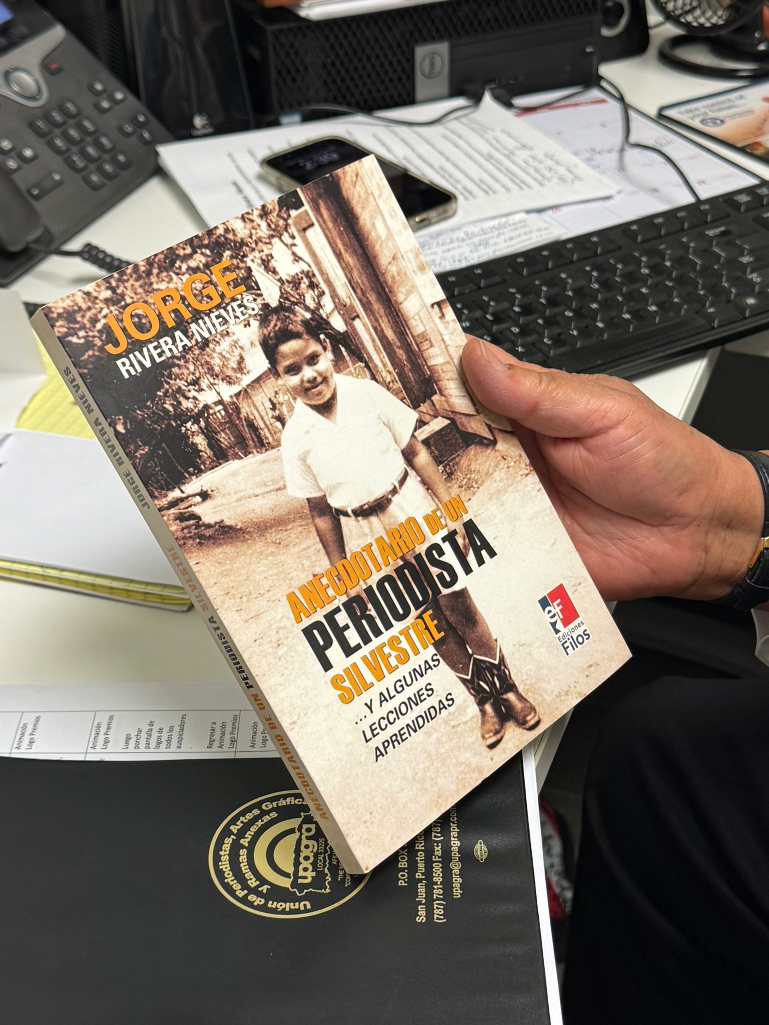 Jorge Rivera Nieves presenta su primer libro – Telemundo Puerto Rico