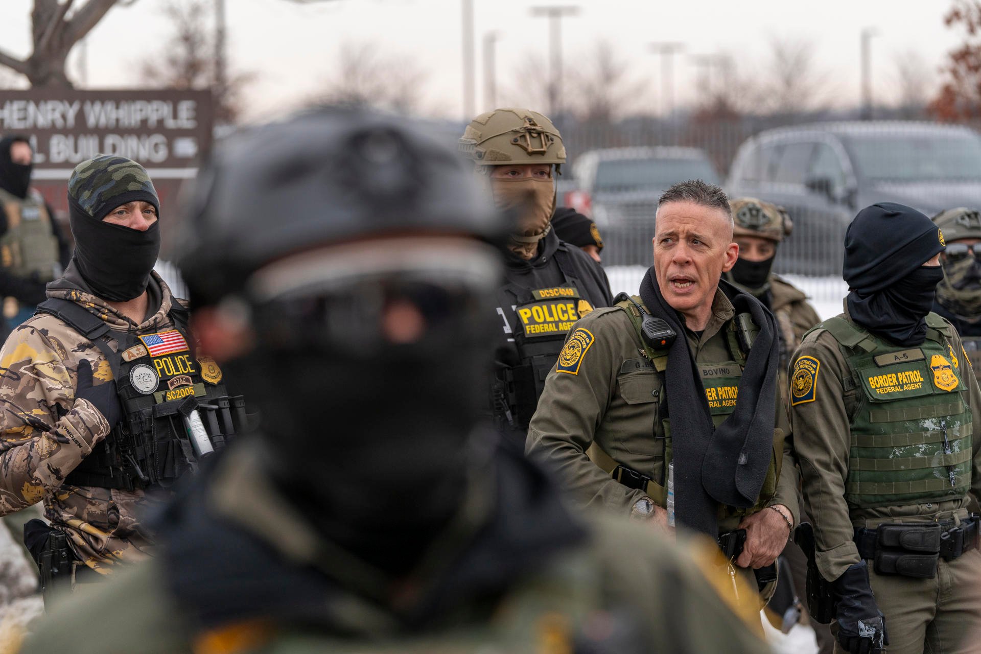 Imagen del artículo de Telemundo PR: EEUU responde solo cuatro de 20 denuncias por muertes vinculadas al ICE: canciller de México