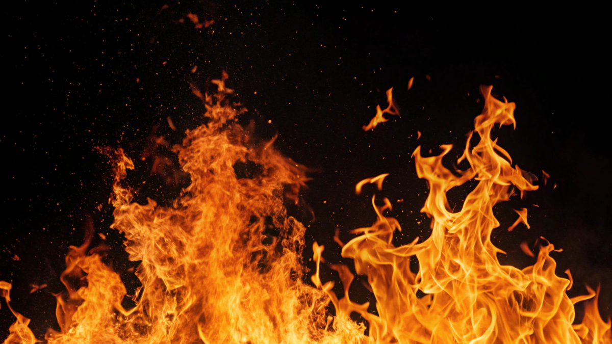Incendio afecta cuatro residencias en Ponce