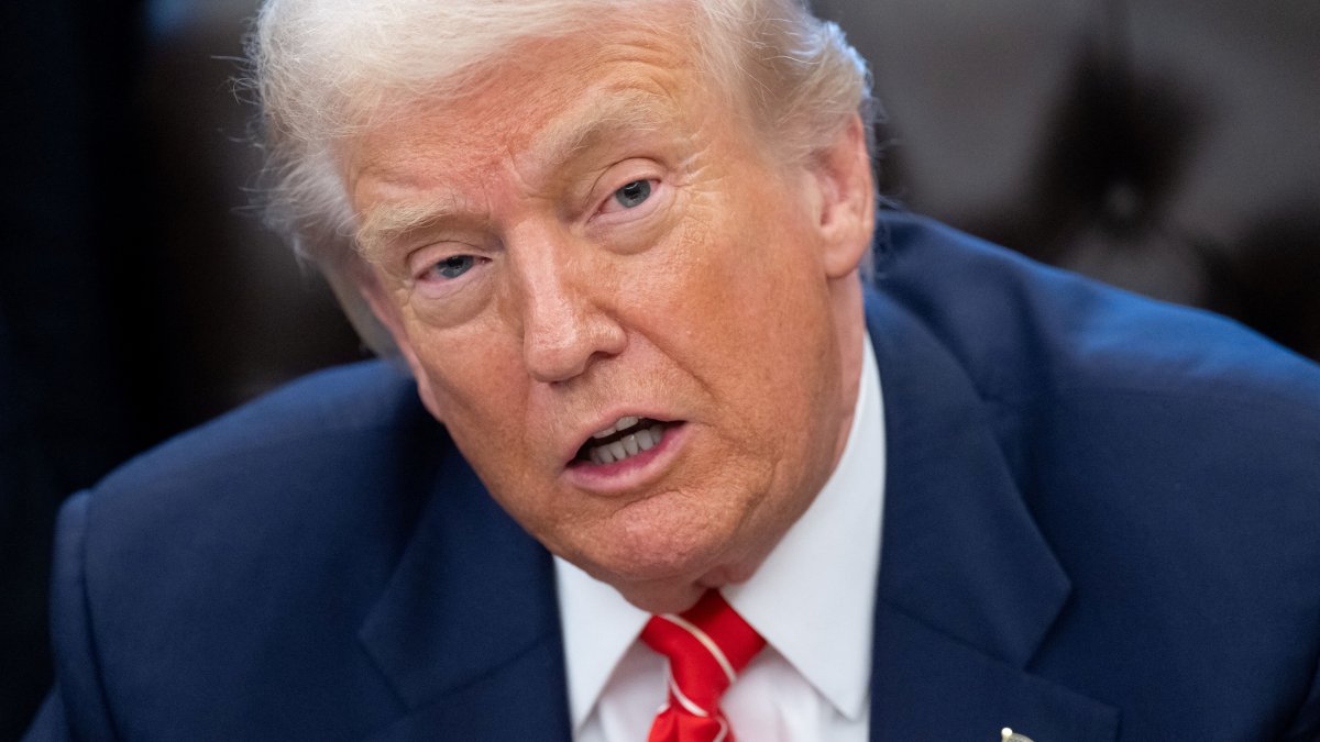 Trump nomina al exmarine Lance Schroyer para dirigir el ICE