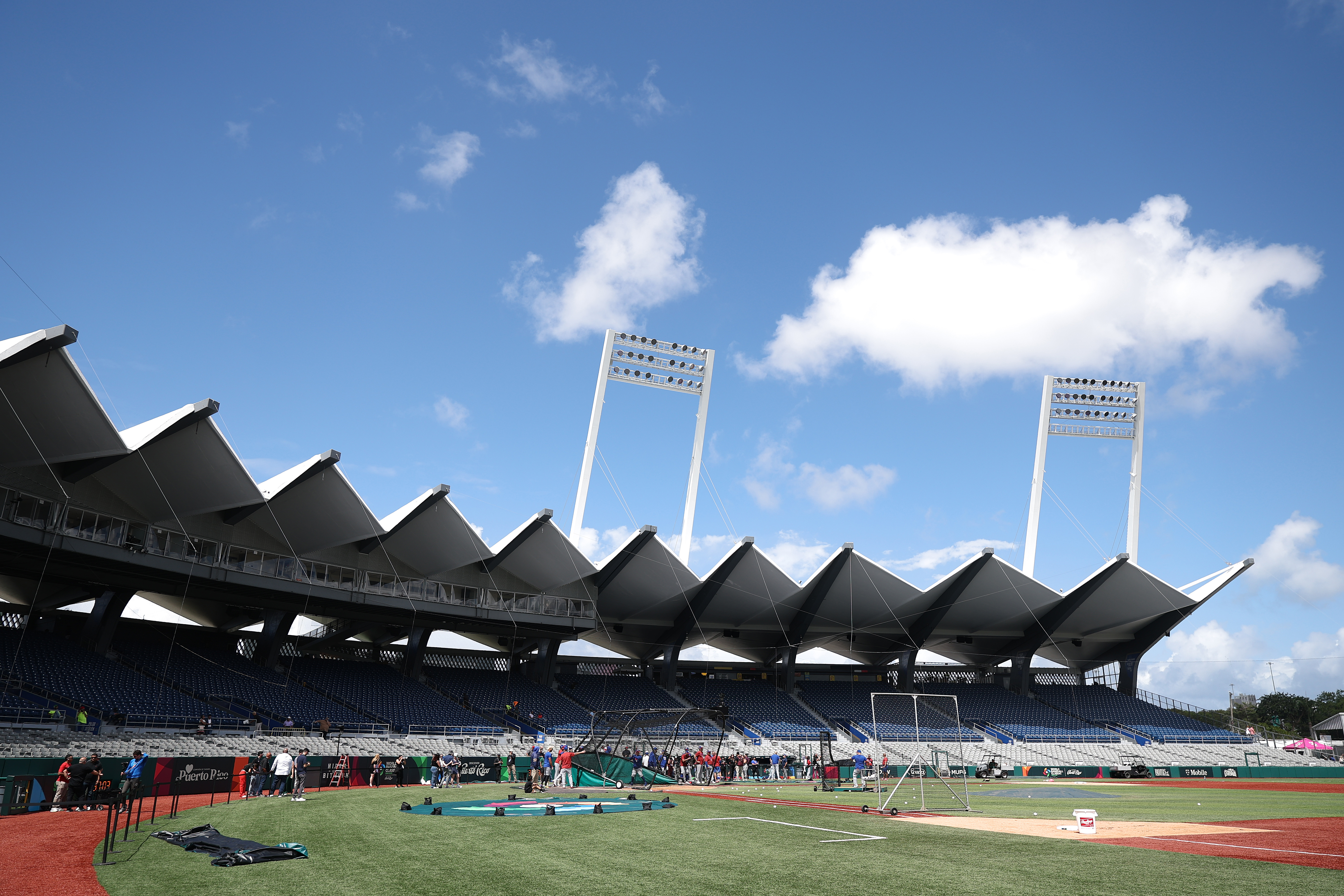 Establecerán centro de acopio en el Hiram Bithorn para ayudar a Venezuela