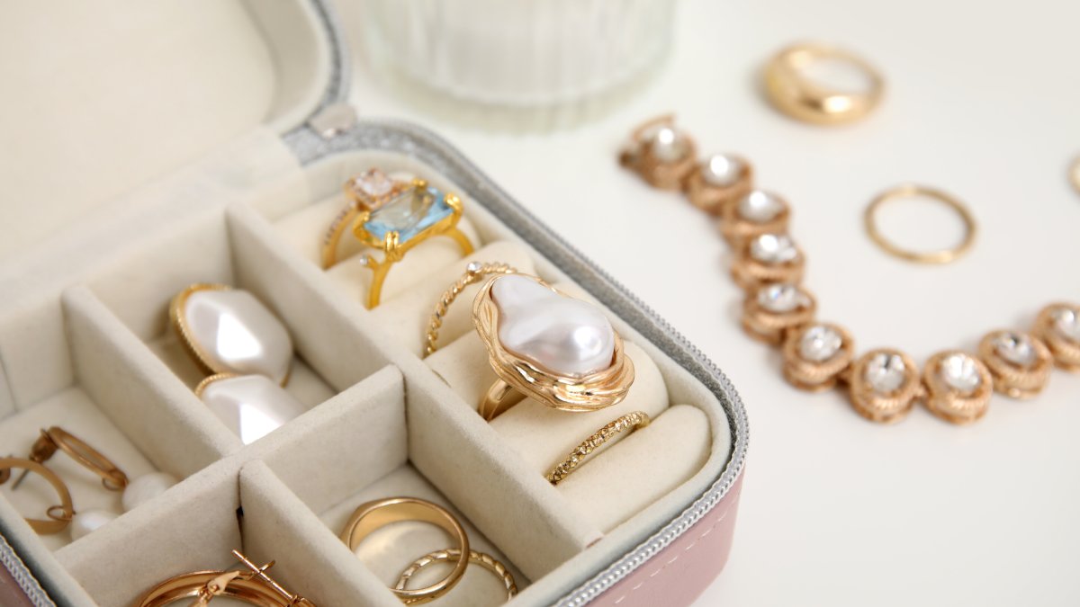 Hurtan prendas valoradas en $20,000 de joyería en Bayamón