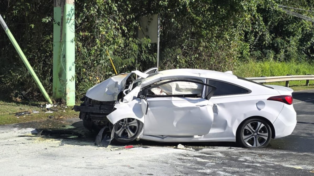 Joven muere y otro resulta gravemente herido en accidente en Ceiba