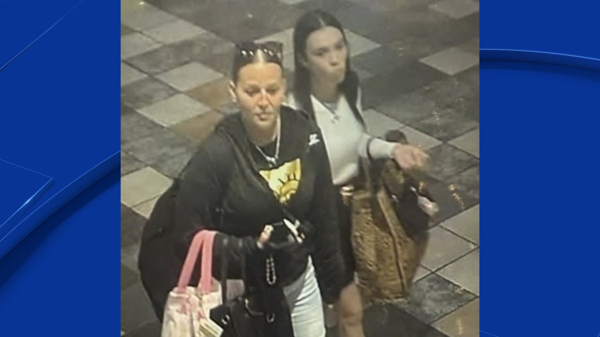 Buscan a sospechosas de hurtar gafas "Miu Miu" en Plaza Las Américas