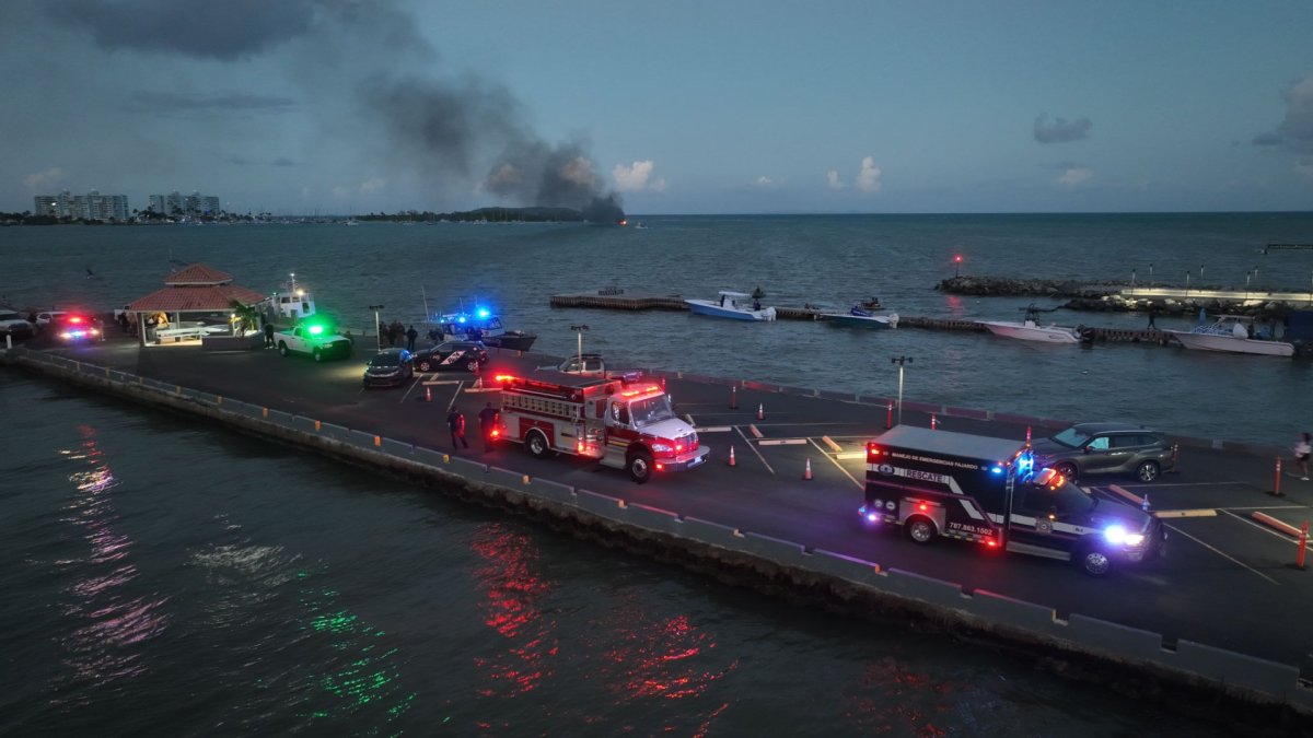 Incendio en embarcación cerca de Isleta Marina en Fajardo