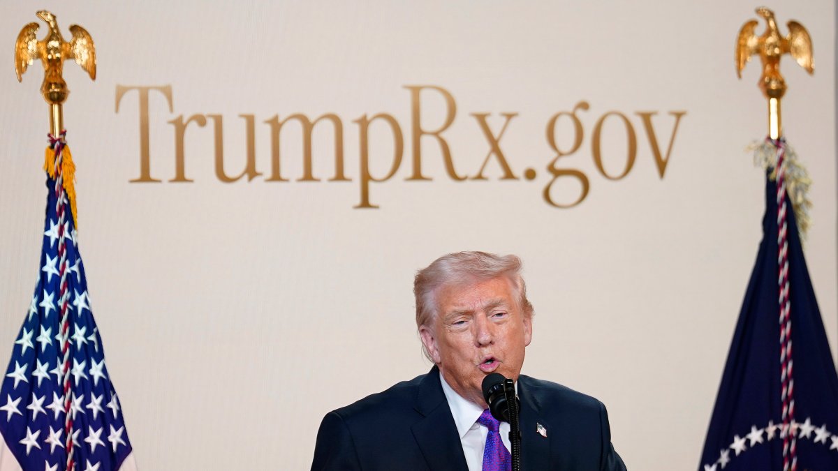 Farmacéuticas subieron precios de varios medicamentos pese a acuerdos con Trump, según informe