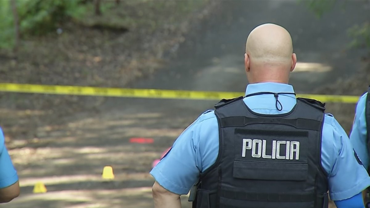 Ofrecen descripción de hombre asesinado cerca de cementerio en Ponce