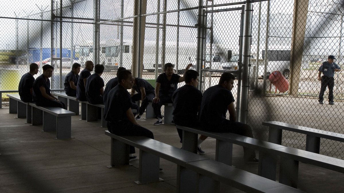 Muertes en centros migratorios alcanzan su nivel más alto en 22 años, según estudio