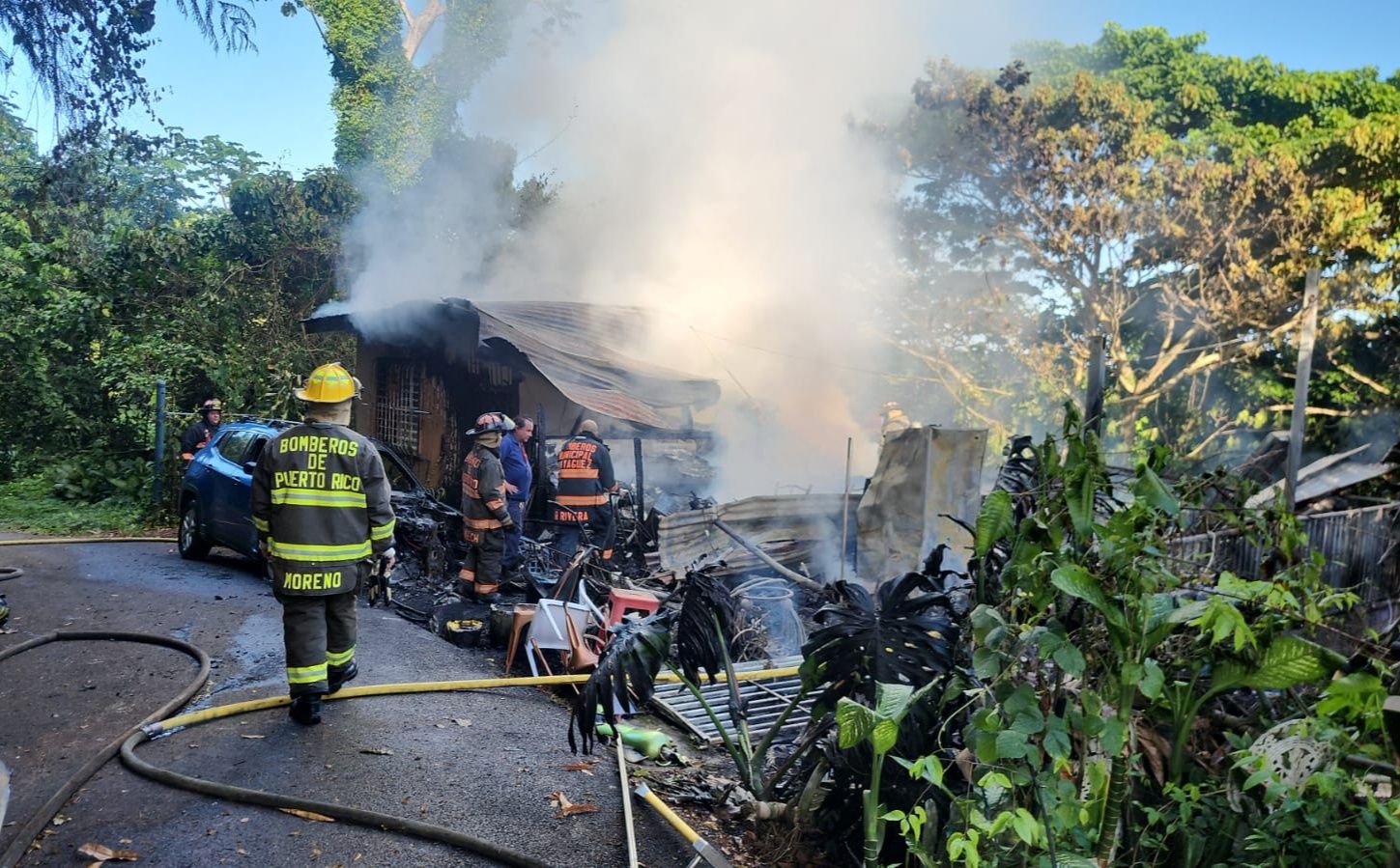 Dos adultos mayores mueren tras fuego en residencia en Mayagüez