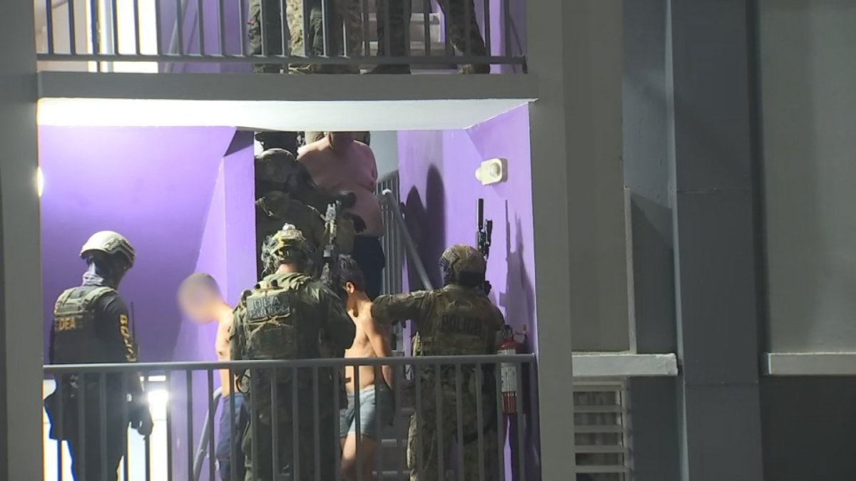 DEA ejecuta operativo relacionado a masacre de hombres hallados desnudos