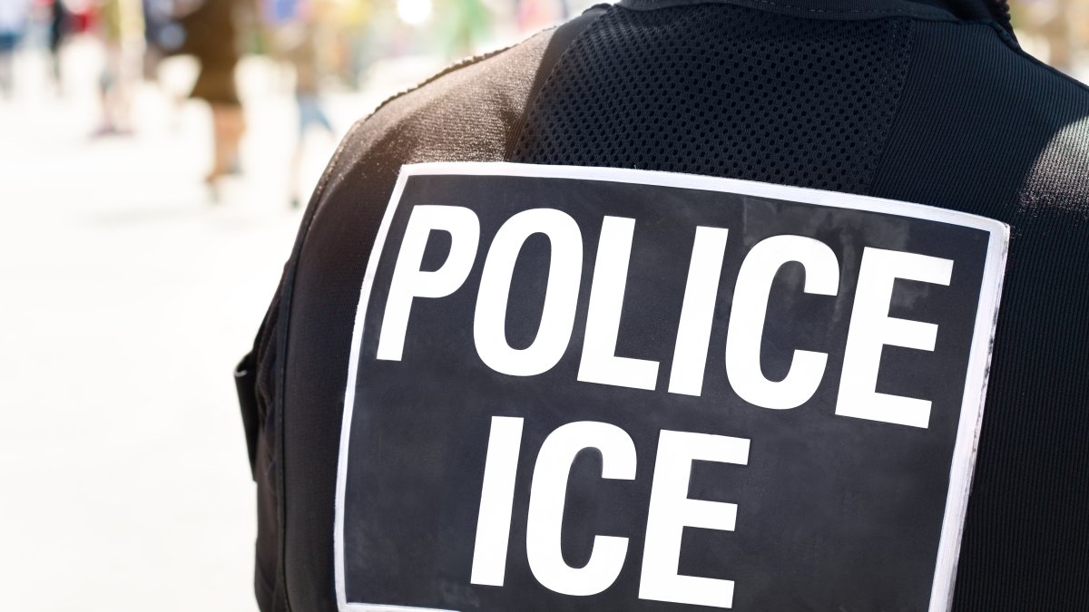 Cámara de EE.UU. aprueba $70,000 millones para financiar ICE y la Patrulla Fronteriza