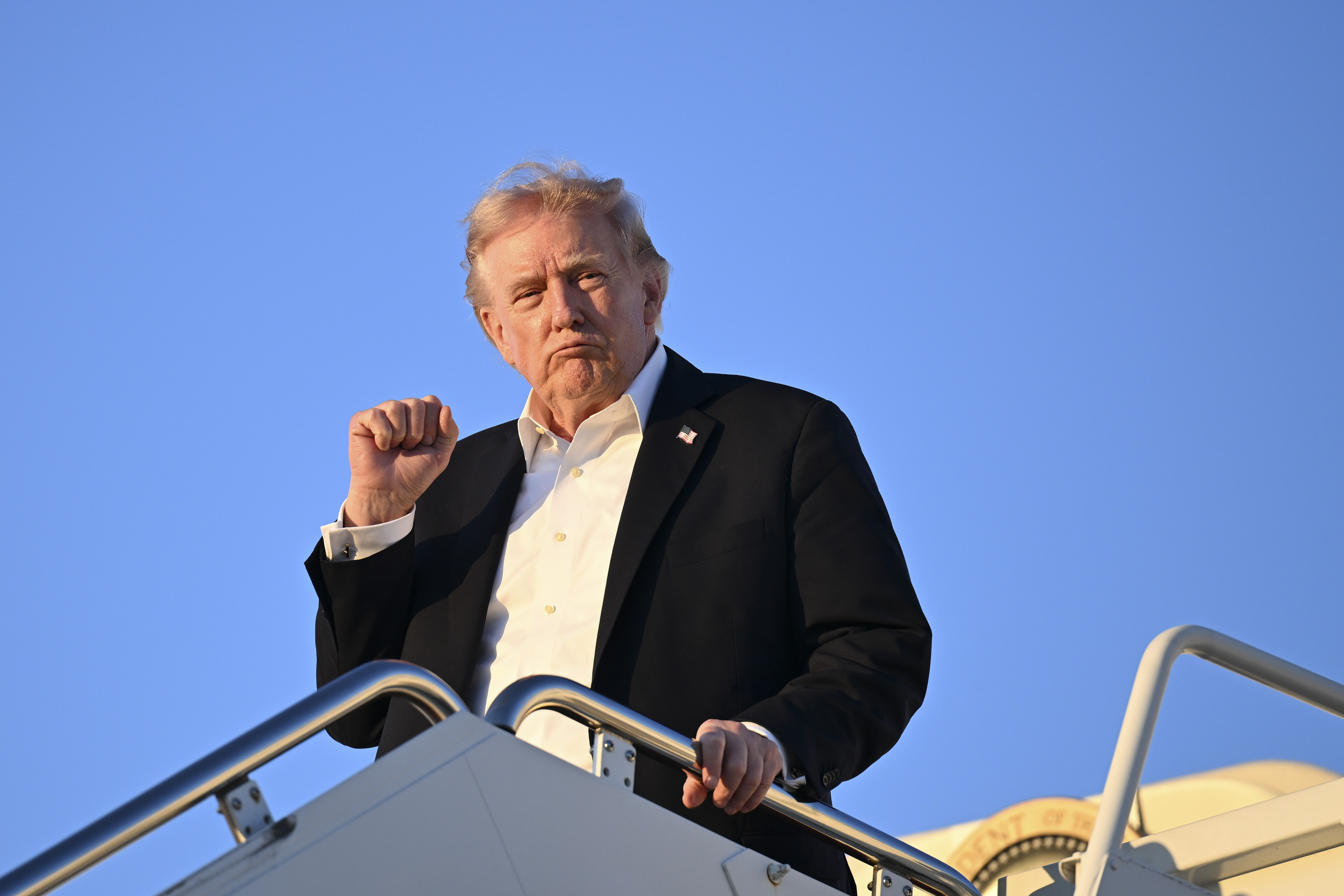 Médico de Trump revela estado de salud del presidente tras un chequeo