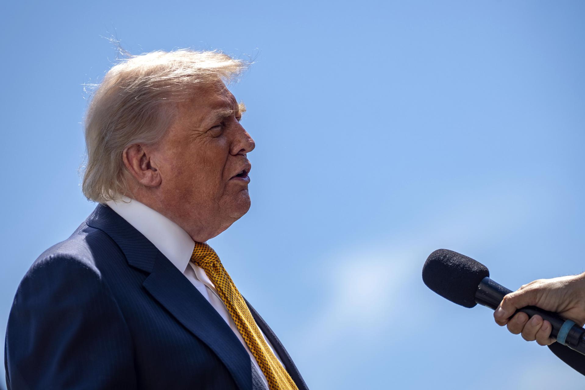 Trump dice que líder de Estado Islámico murió en misión conjunta de EEUU y Nigeria