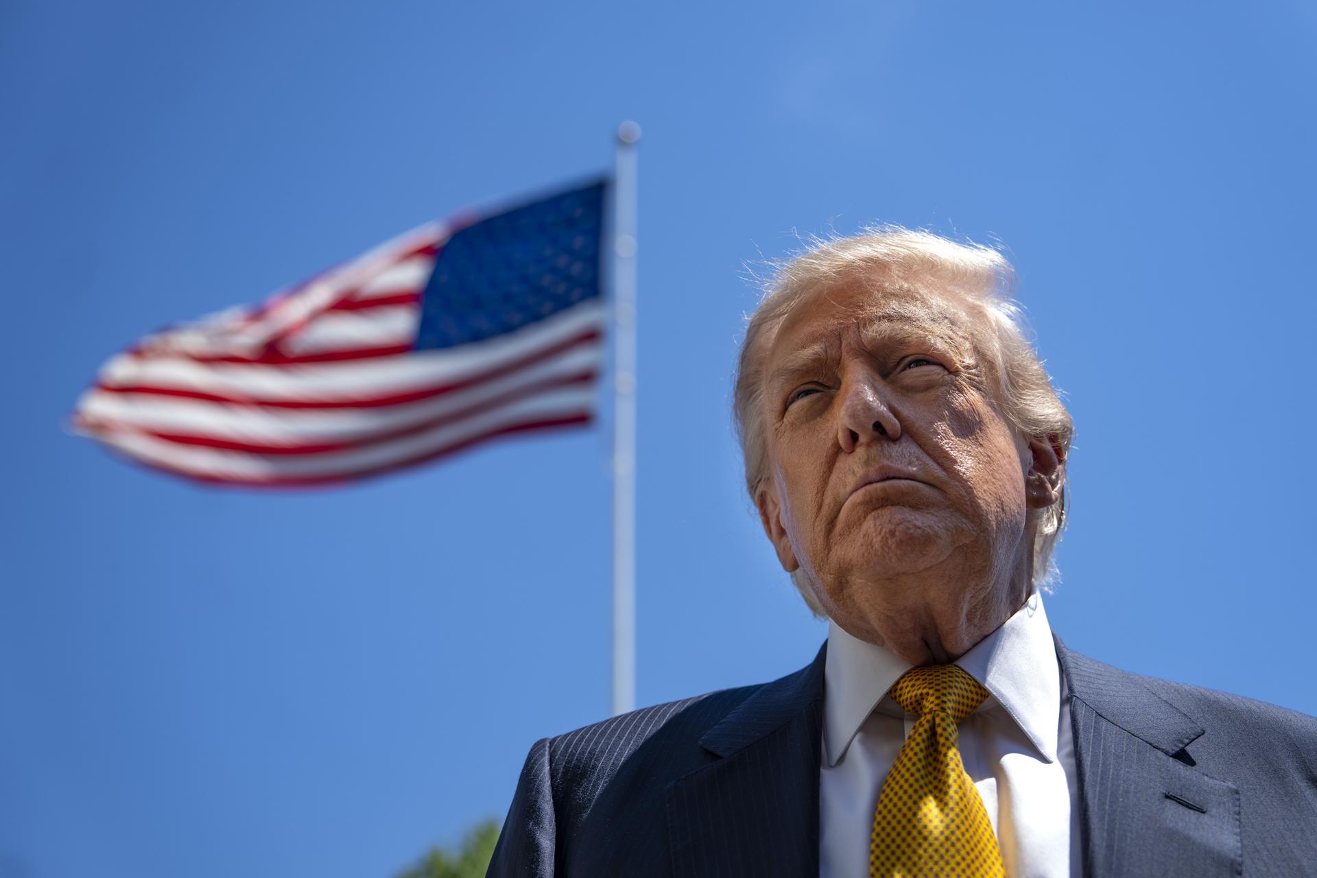 Trump obtiene protección frente a una investigación fiscal sobre su familia y empresas