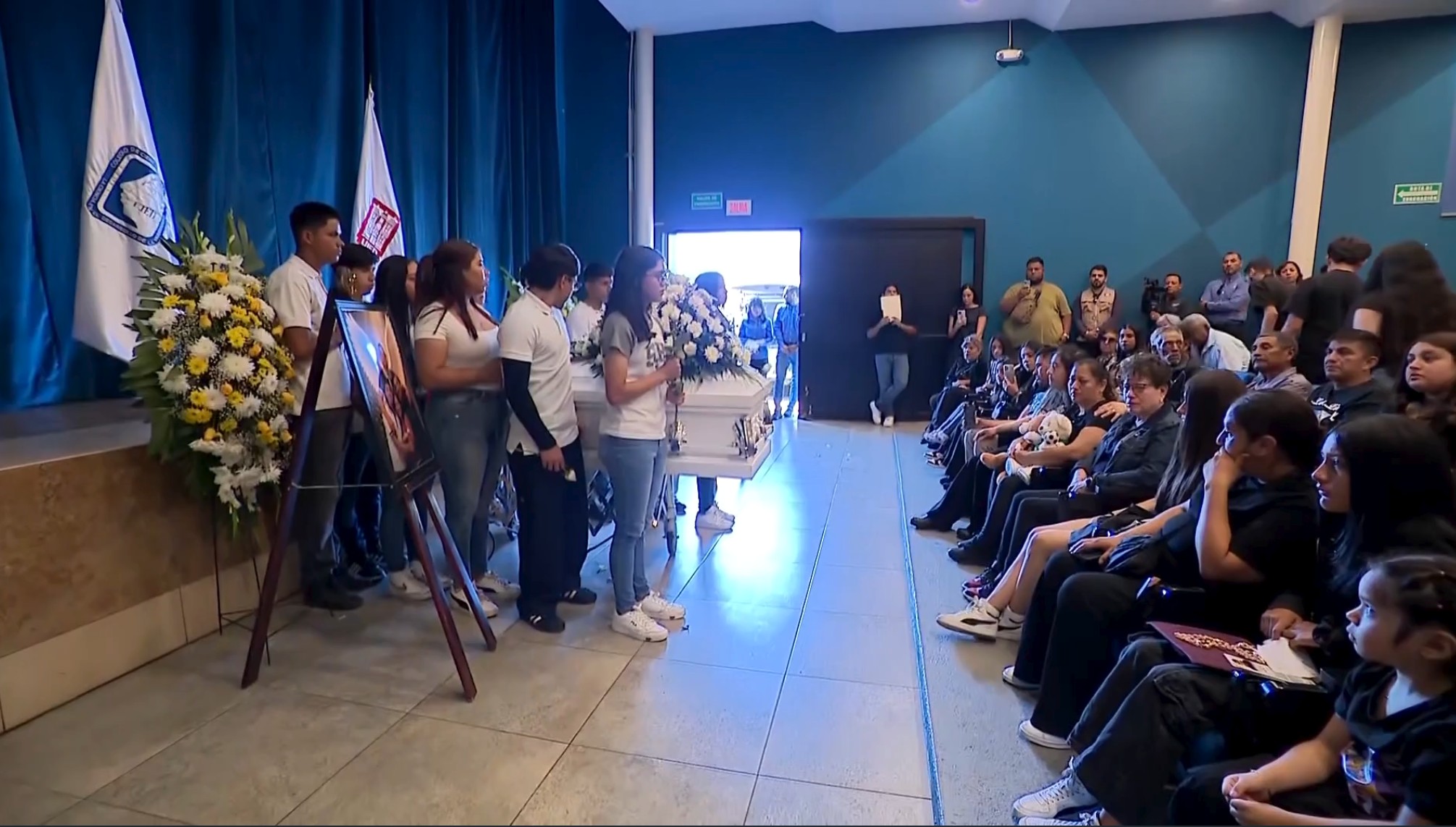 El doloroso adiós a Kevin, el joven que vio a sus padres recién deportados antes de morir