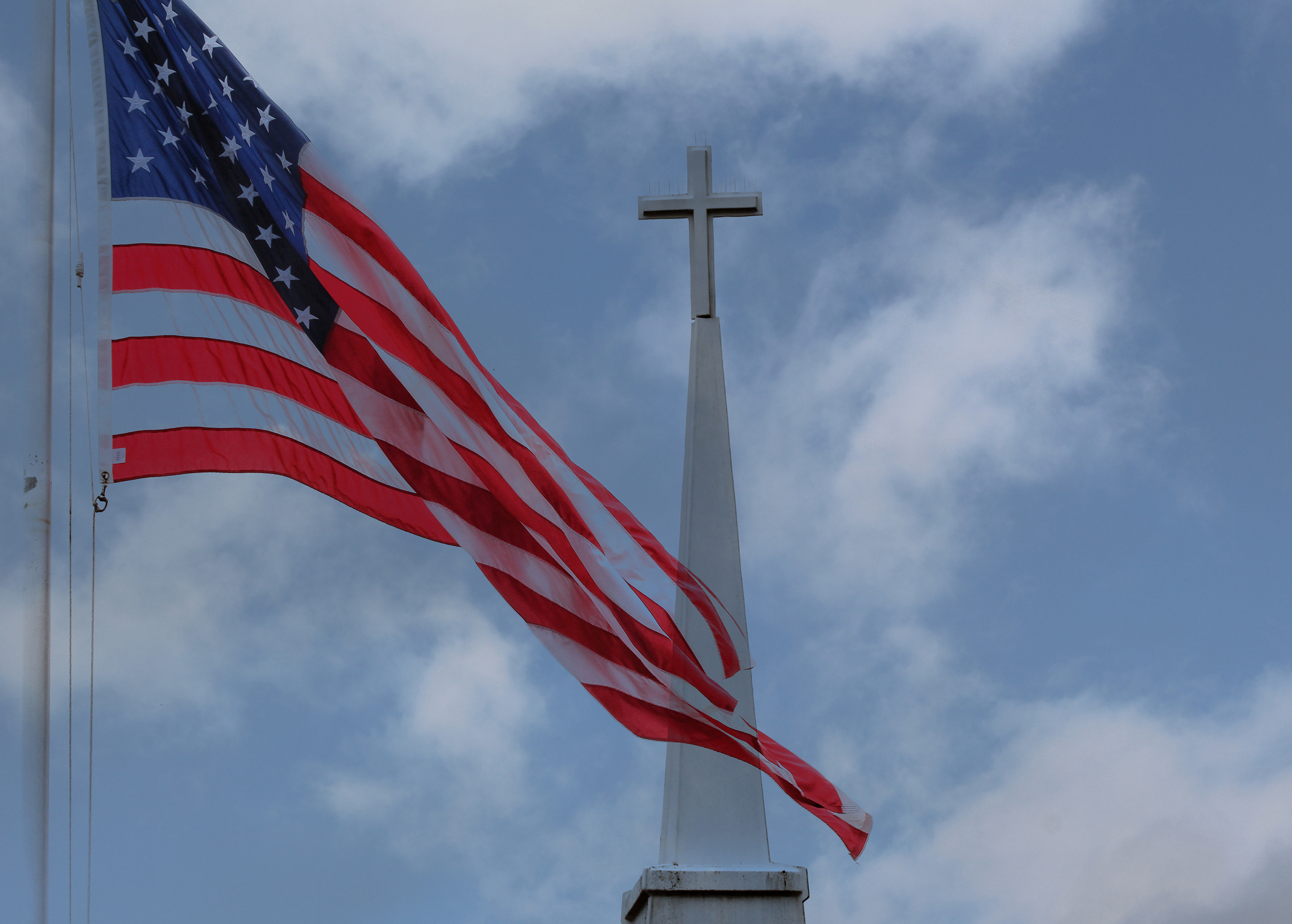 Una comisión del gobierno de Trump insta a tender "puentes" entre la iglesia y el estado