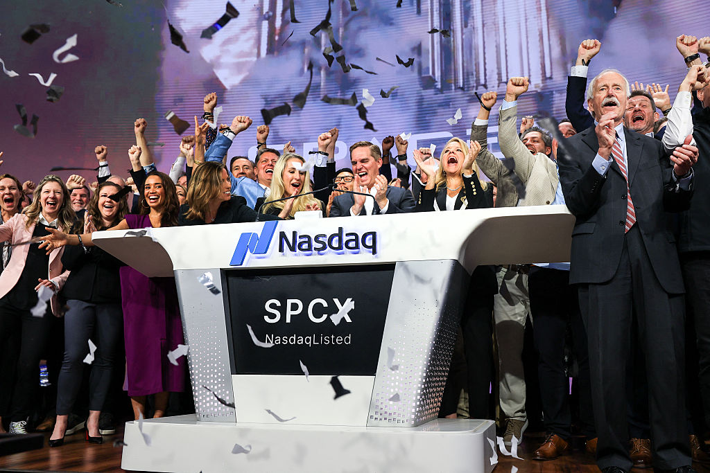Debut histórico: SpaceX sale a bolsa con una astronómica valoración de $1.7 billones