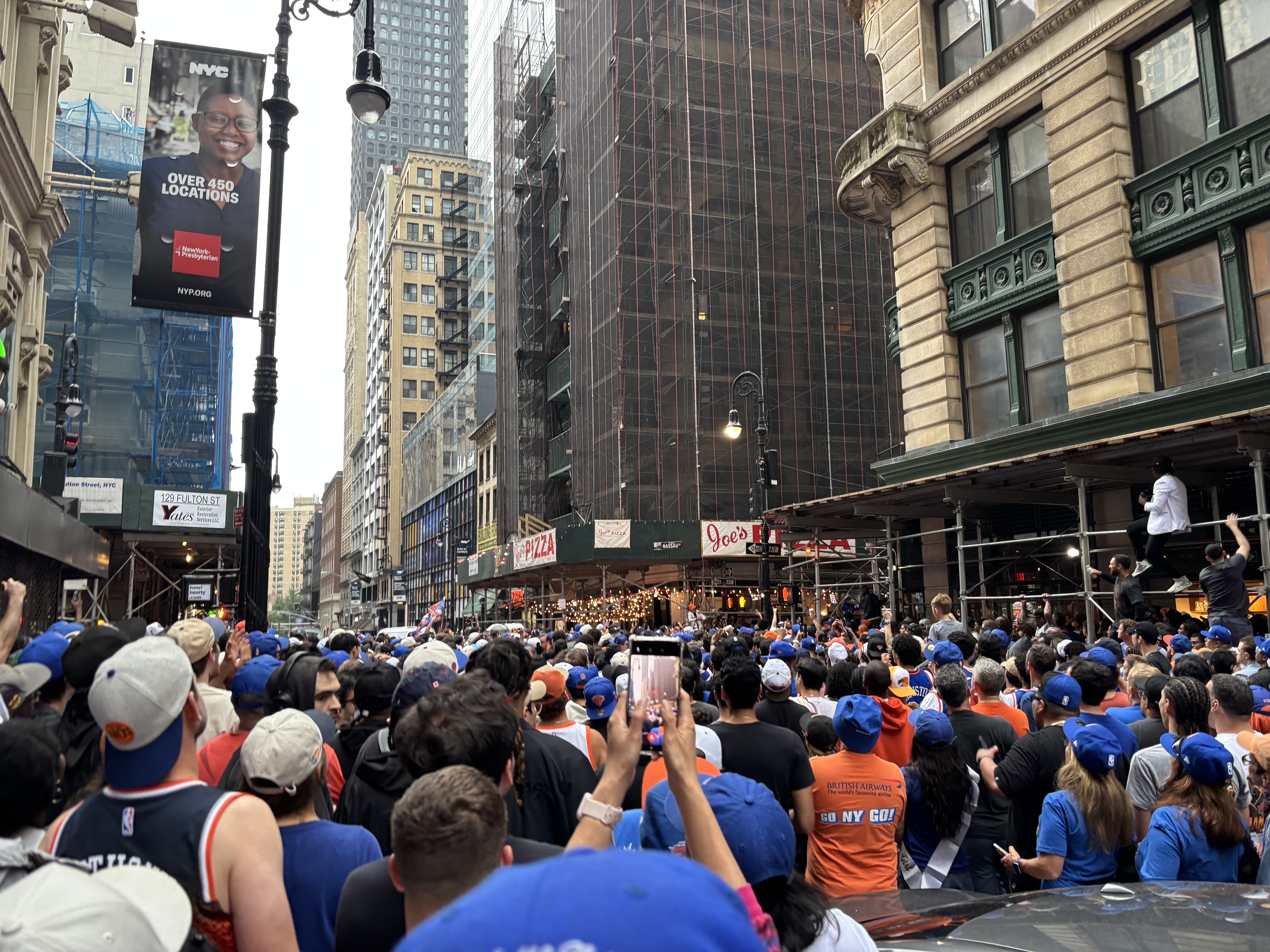 En vivo: Nueva York celebra el histórico campeonato de los Knicks con un multitudinario desfile