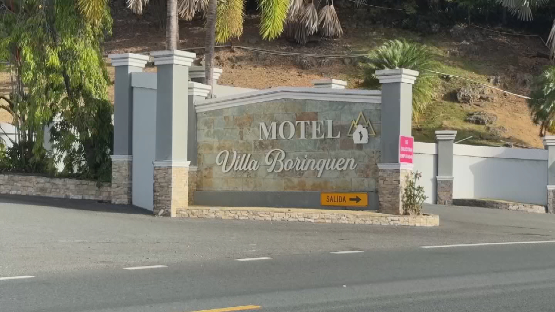 Hallan cuerpo de hombre desnudo en motel de Toa Baja