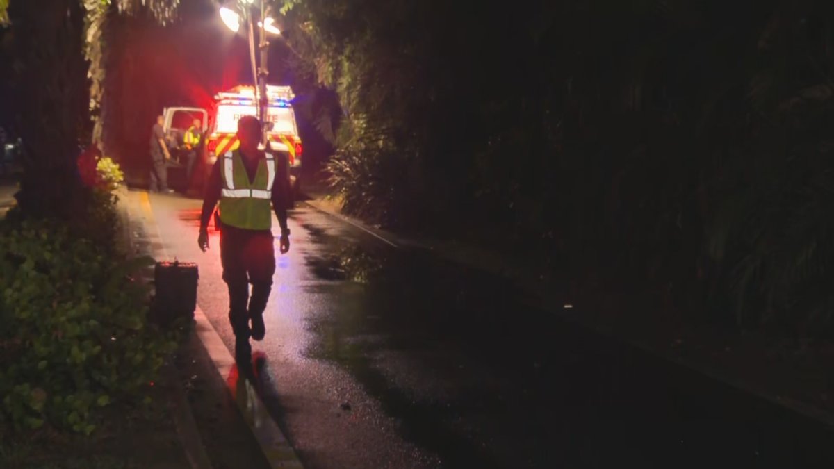 Mujer muere y hombre resulta herido en accidente de motora en Dorado