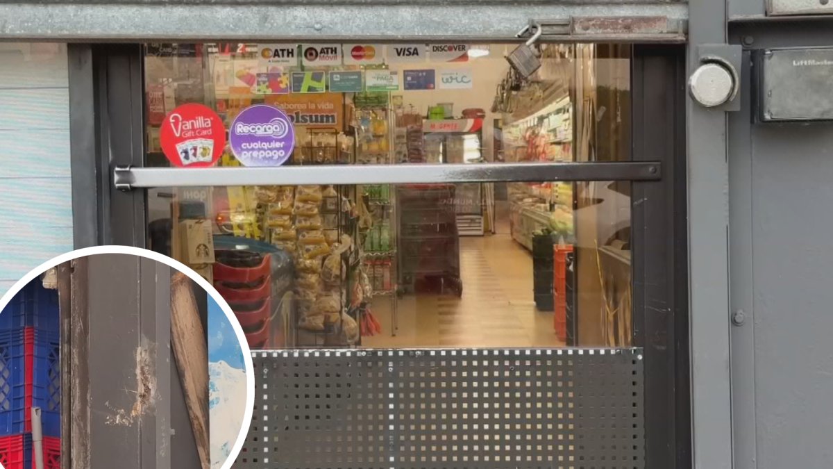 Tres enmascarados roban cigarrillos y efectivo de supermercado en Corozal y huyen