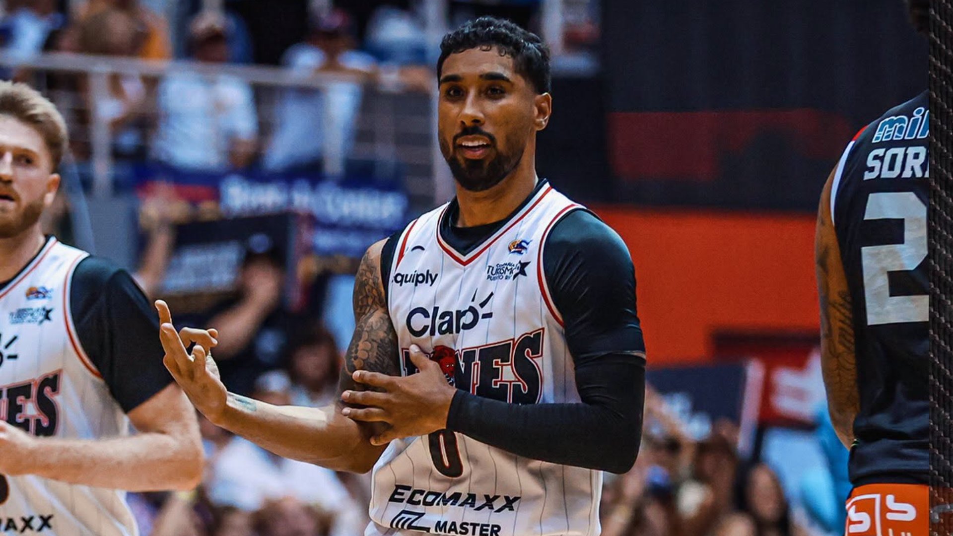 Leones defienden la casa y le empatan la serie a los Santeros