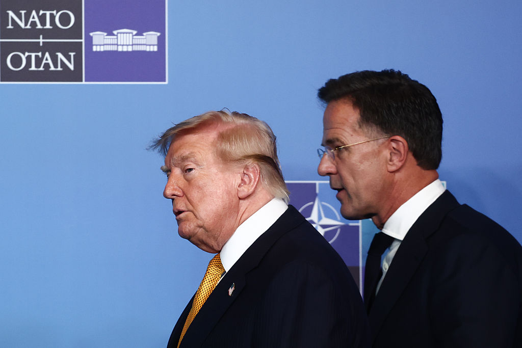 Nuevo choque de Trump con la OTAN: aliados rechazan sus planes sobre Groenlandia e Irán