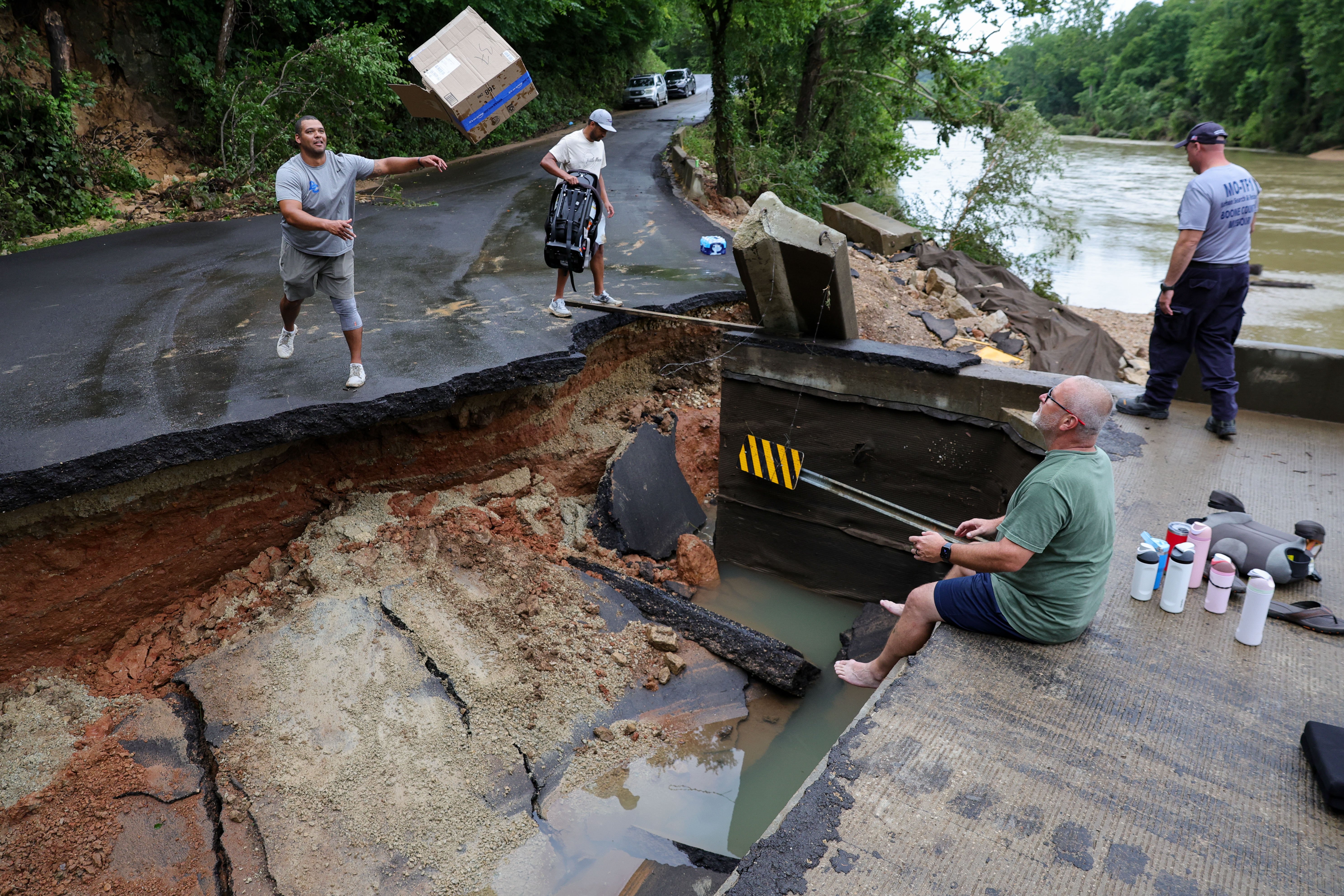 El dramático rescate de más de 200 niños atrapados por inundaciones en Missouri