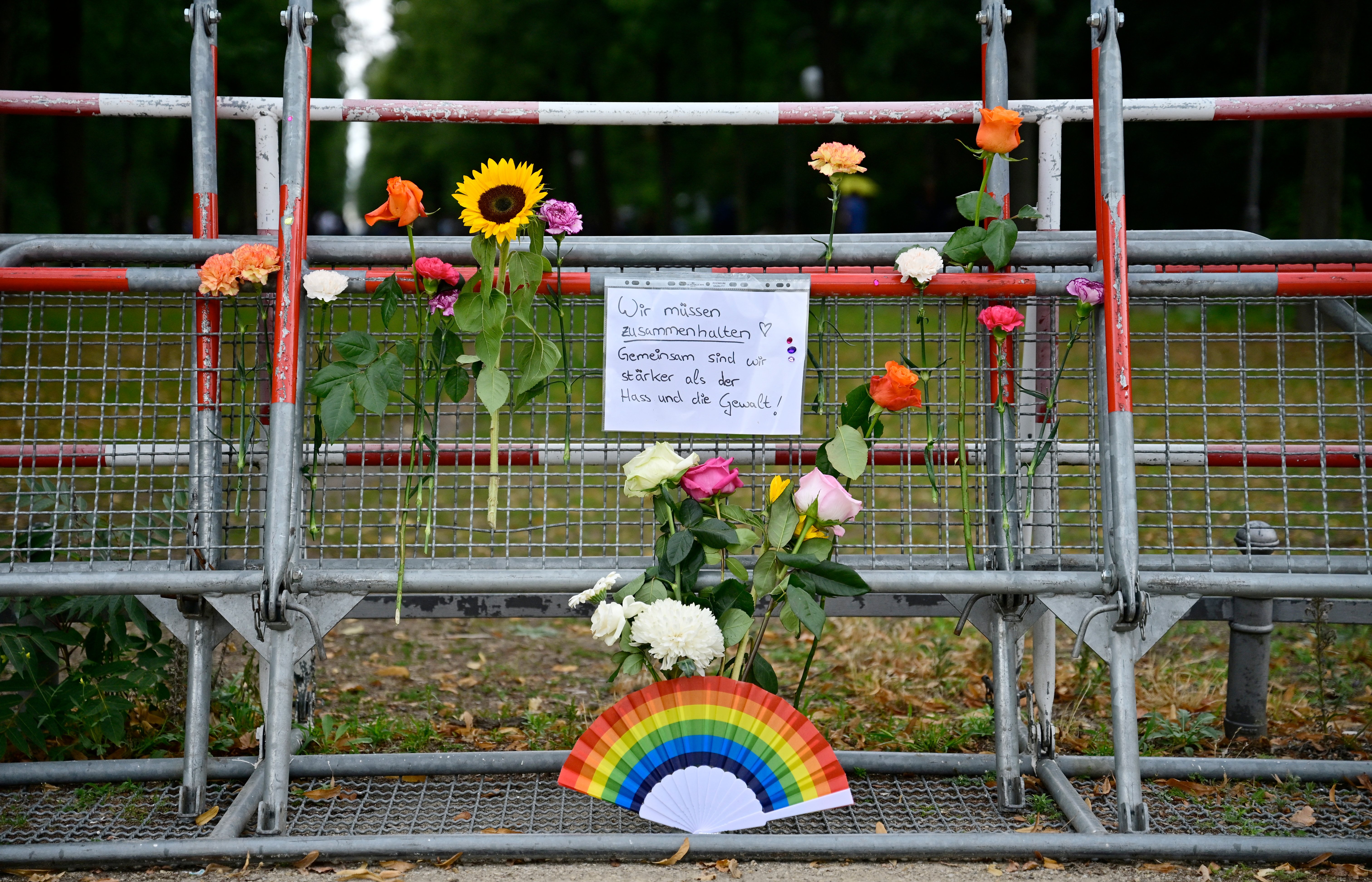 Alemania dice que ataque en fiesta del Orgullo de Berlín fue terrorismo islámico