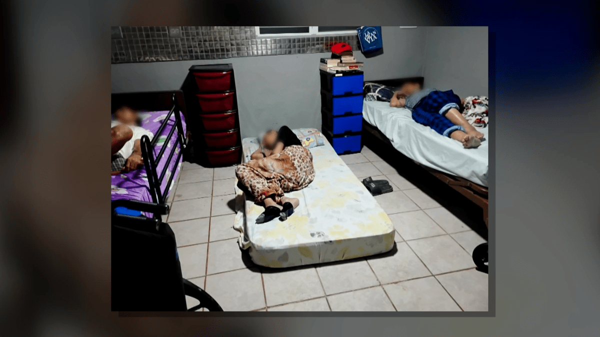 Remueven adultos mayores de hogar clandestino en Arecibo