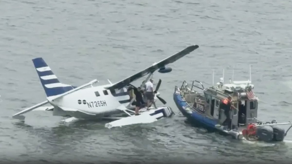 Hidroavión con ocho personas a bordo realiza brusco acuatizaje en Nueva York