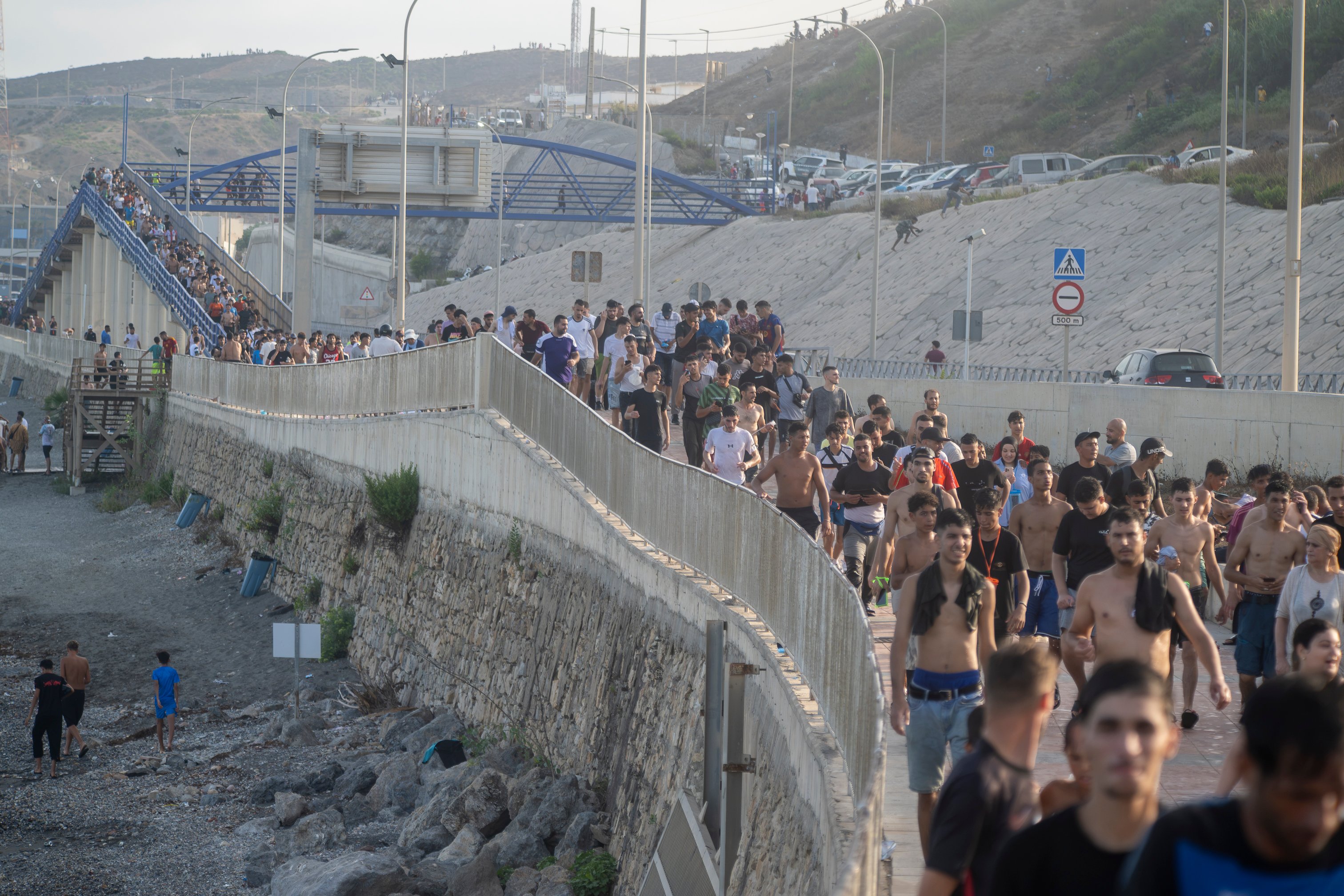 ¿Qué está pasando en Ceuta? Todo lo que debes saber sobre la “crisis humanitaria” en España